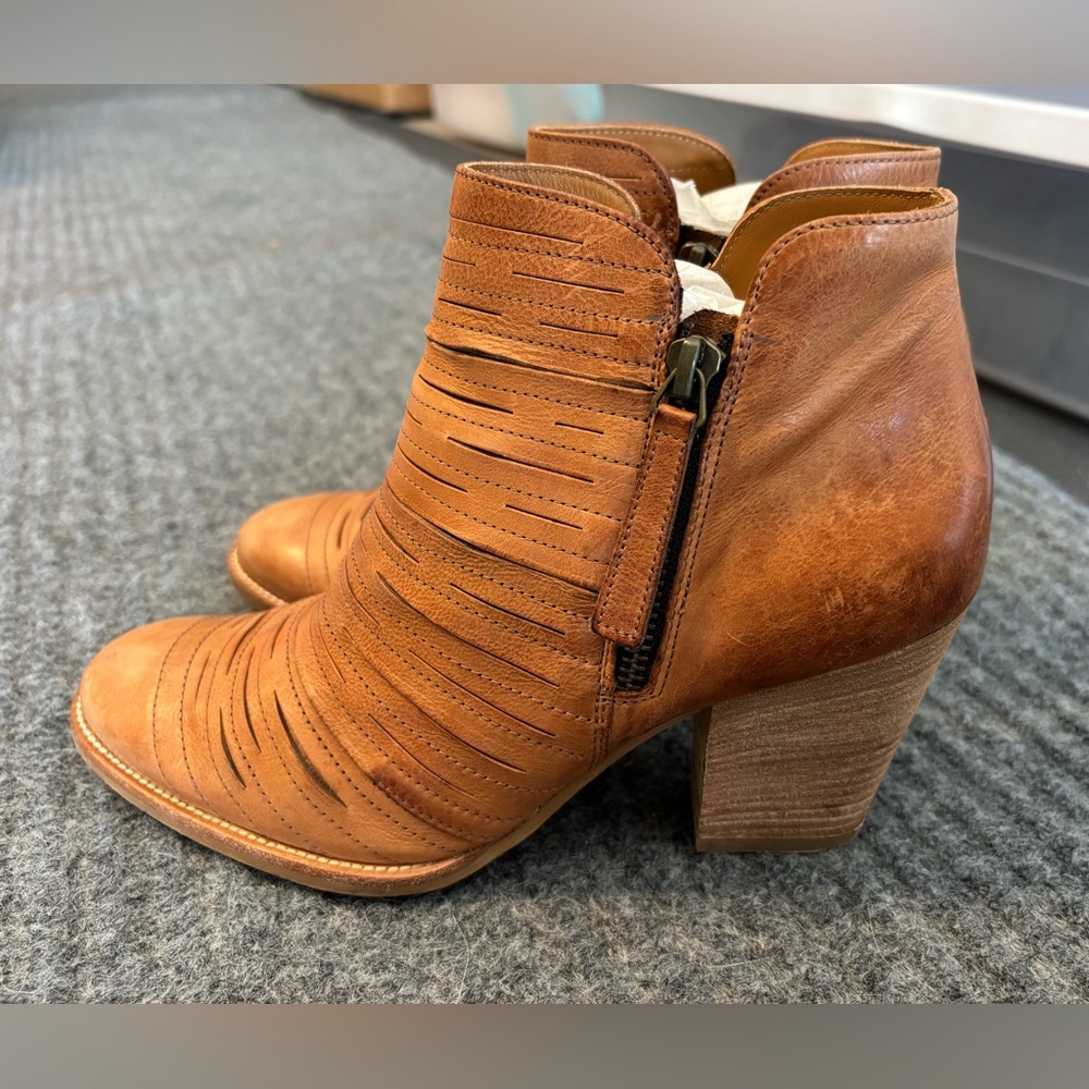 Paul Green Brown Leather Ankle Booties